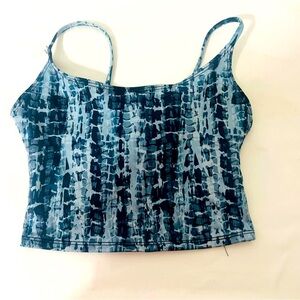 Onzie Women Crop Tank Top S/M Blue Geometric Tie Dye Top Athleisure Workout NWT